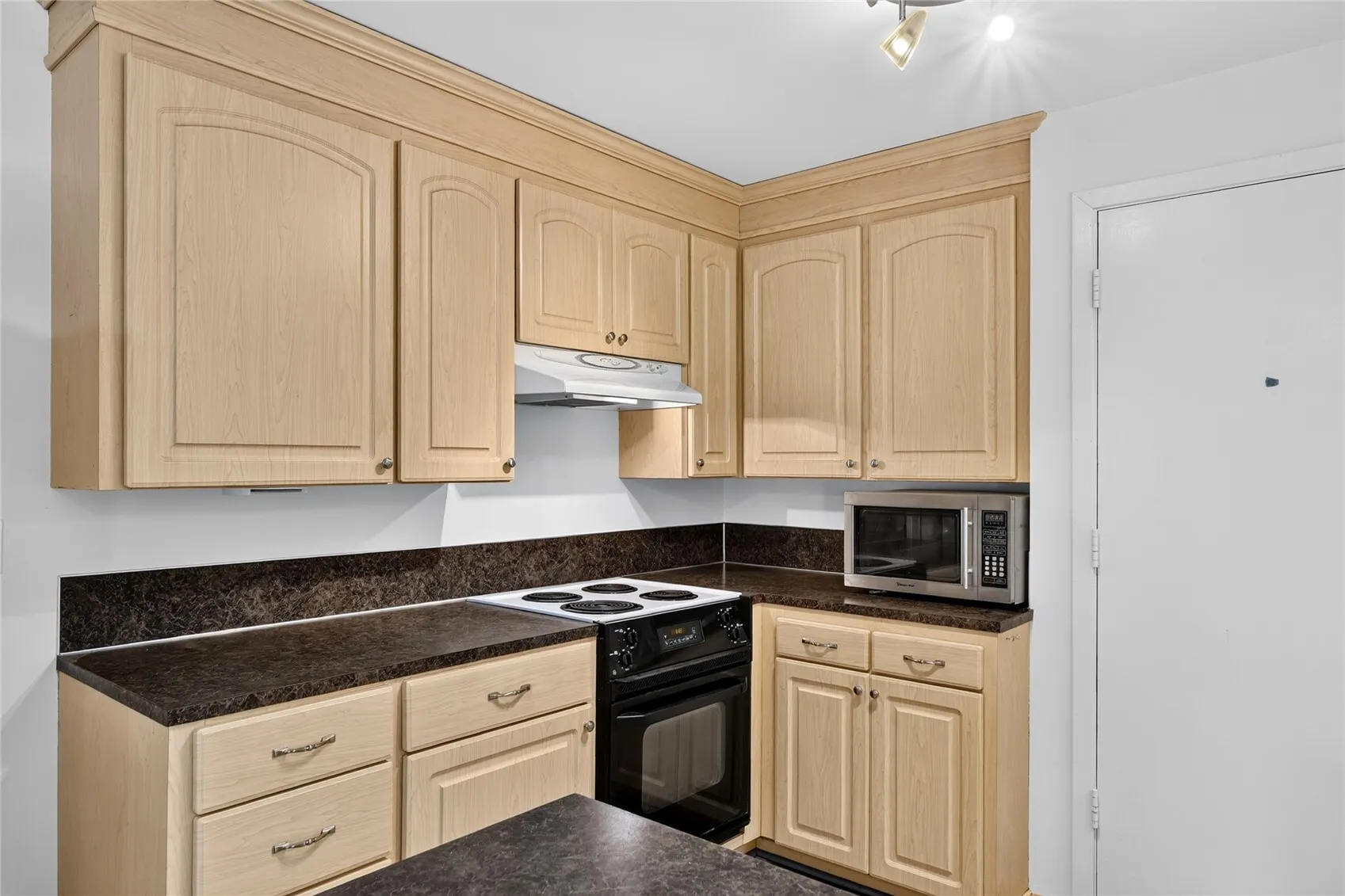 3128 SW Admiral Way , Seattle, WA 98126-2313