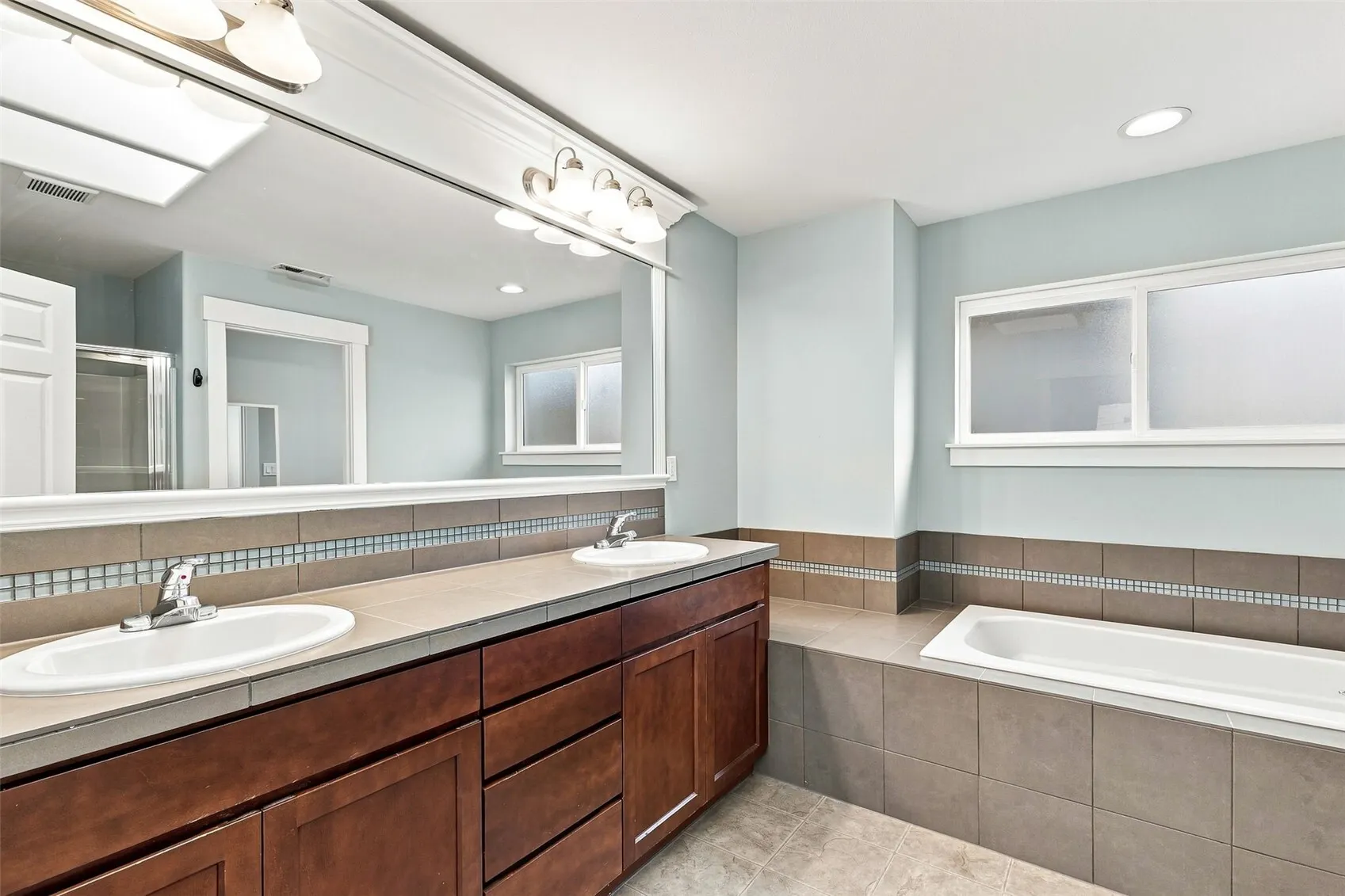 12420 NE 171st Court , Woodinville, WA 98072