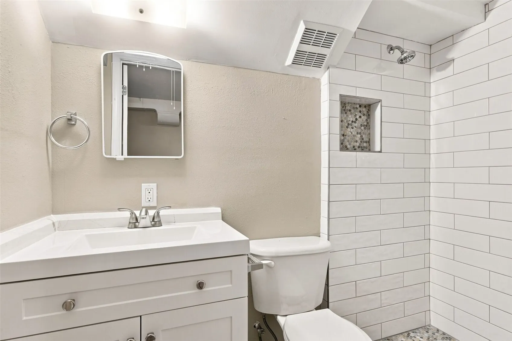 11261 Occidental Avenue S, Seattle, WA 98168