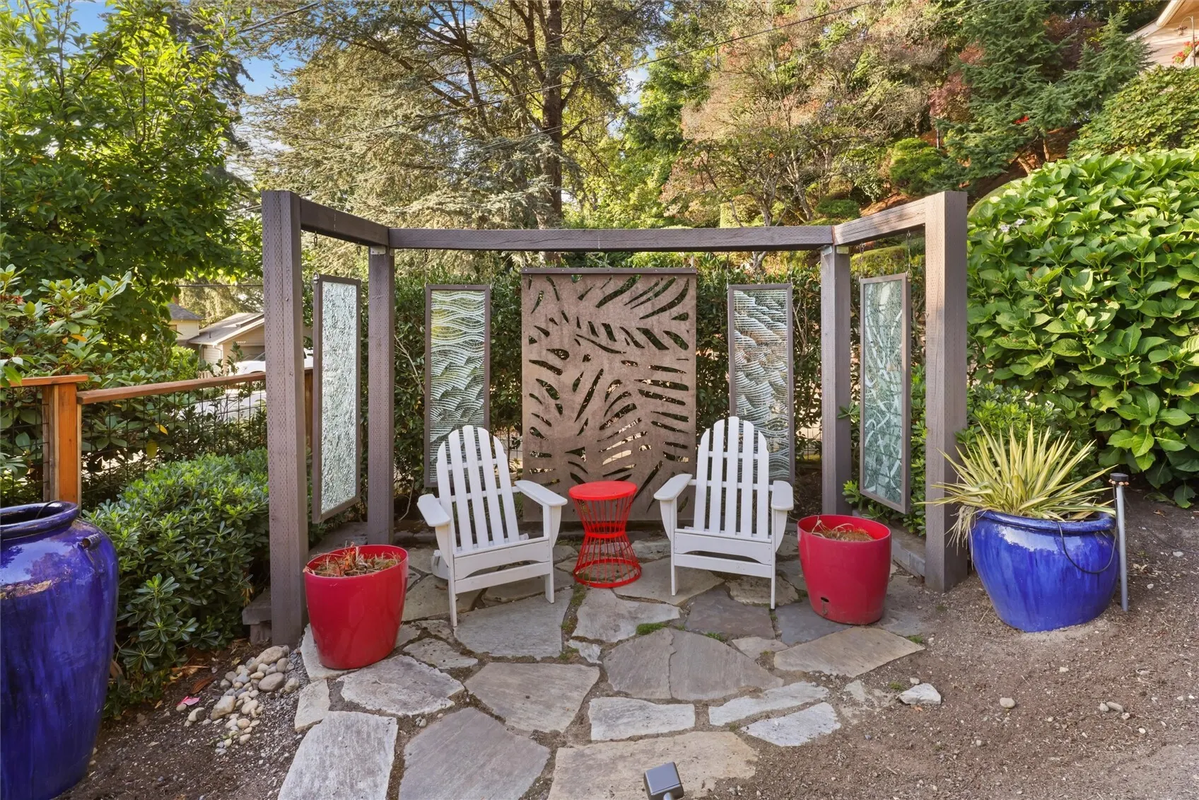 13210 Holmes Point Drive NE, Kirkland, WA 98034-9016