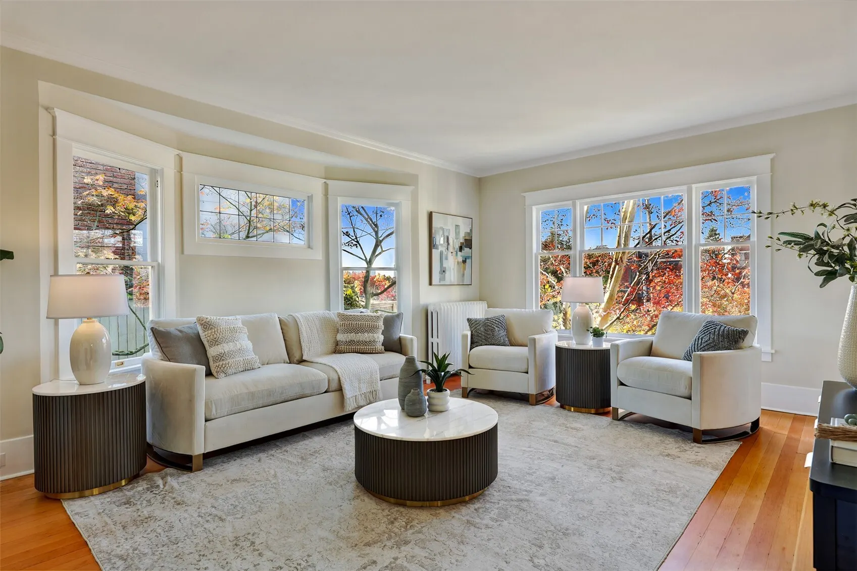 926 11th Avenue E, Seattle, WA 98102