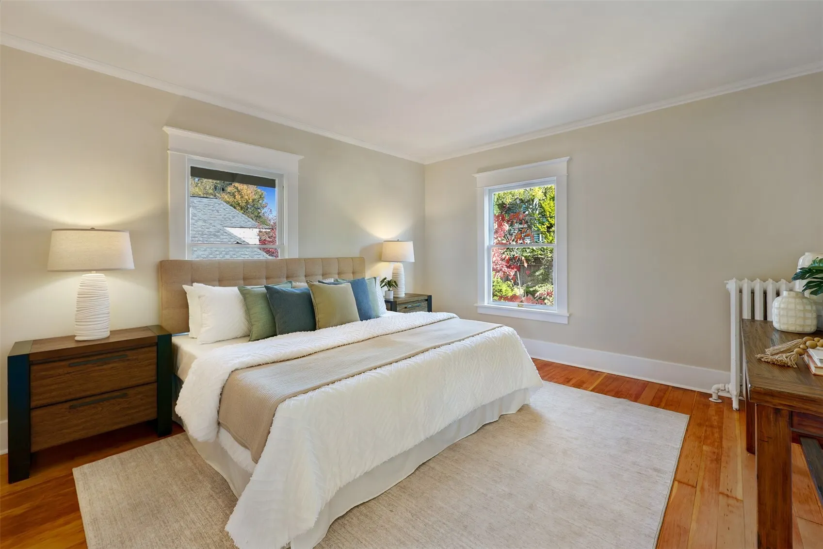 926 11th Avenue E, Seattle, WA 98102