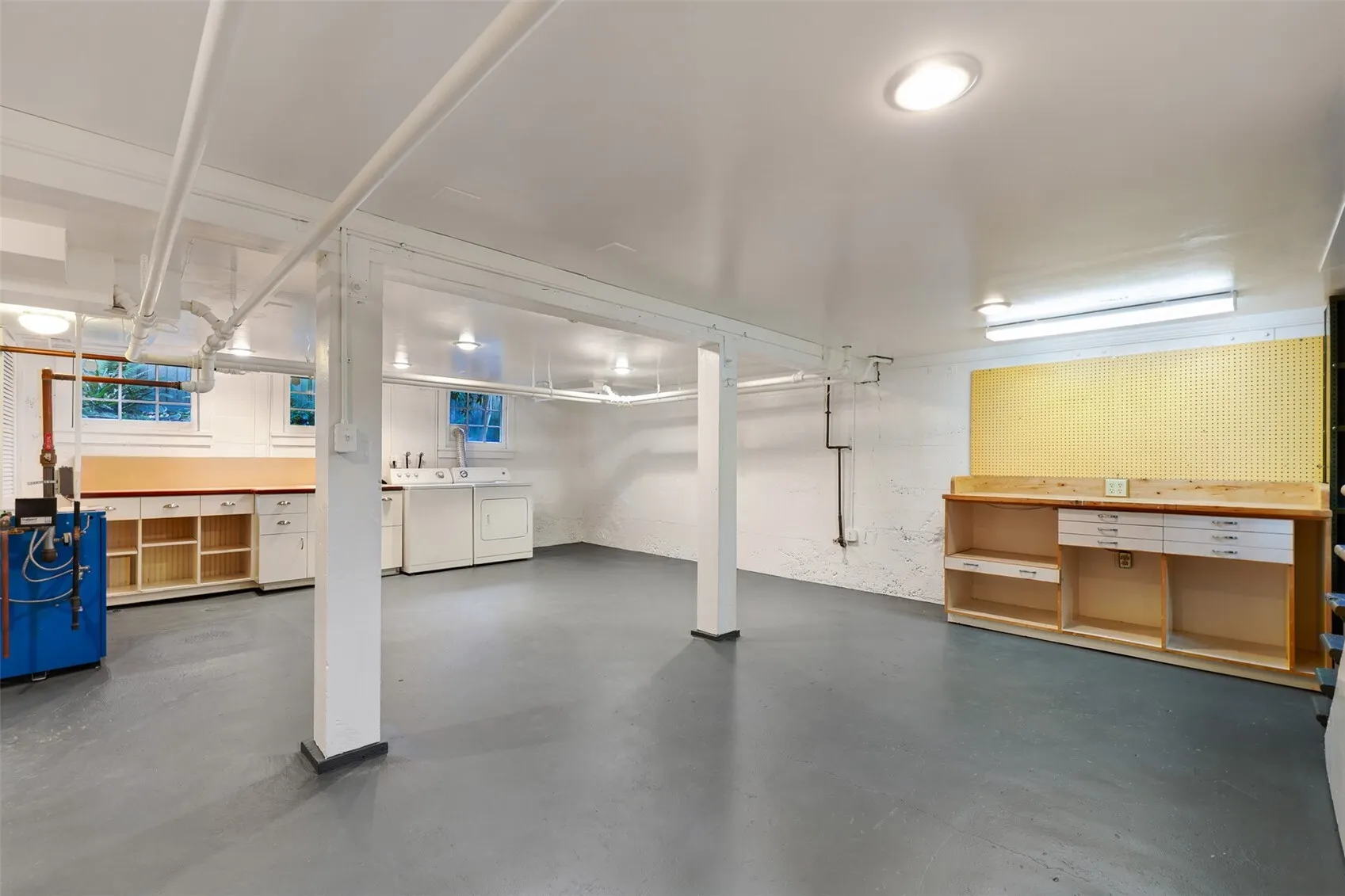 926 11th Avenue E, Seattle, WA 98102