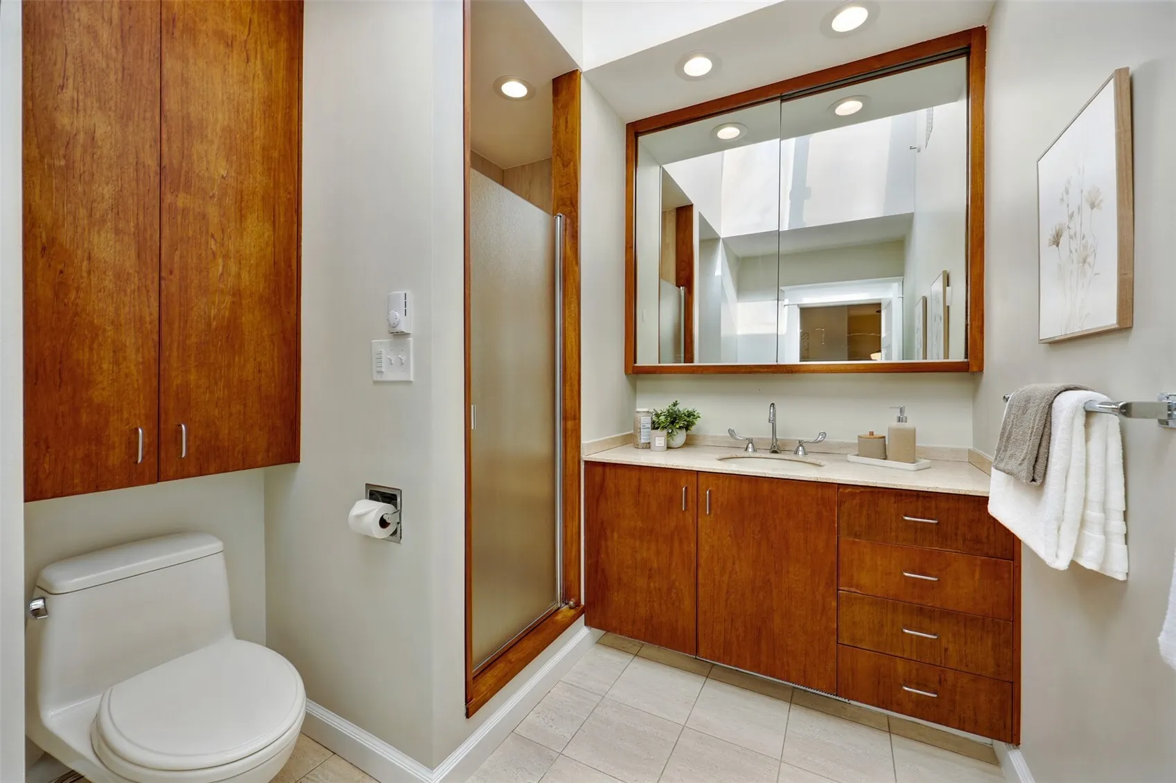 926 11th Avenue E, Seattle, WA 98102