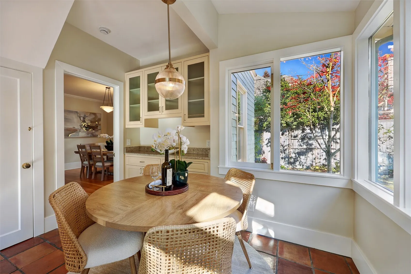 926 11th Avenue E, Seattle, WA 98102