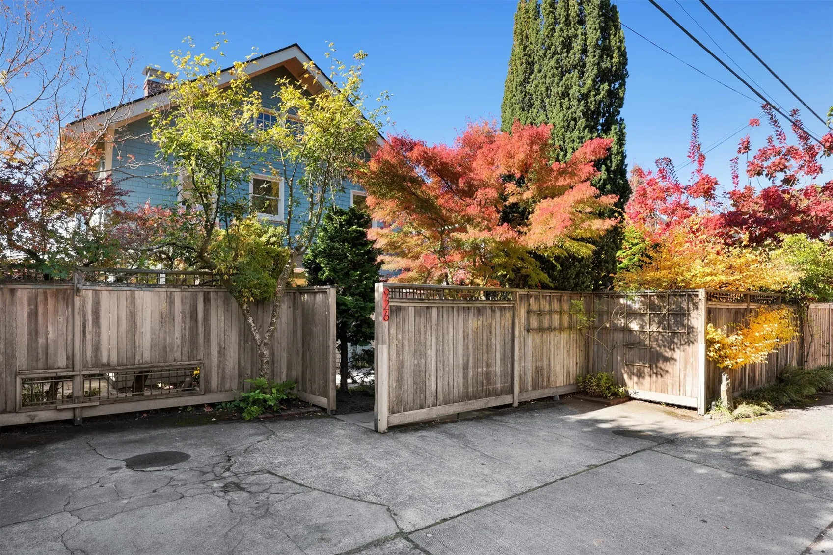 926 11th Avenue E, Seattle, WA 98102