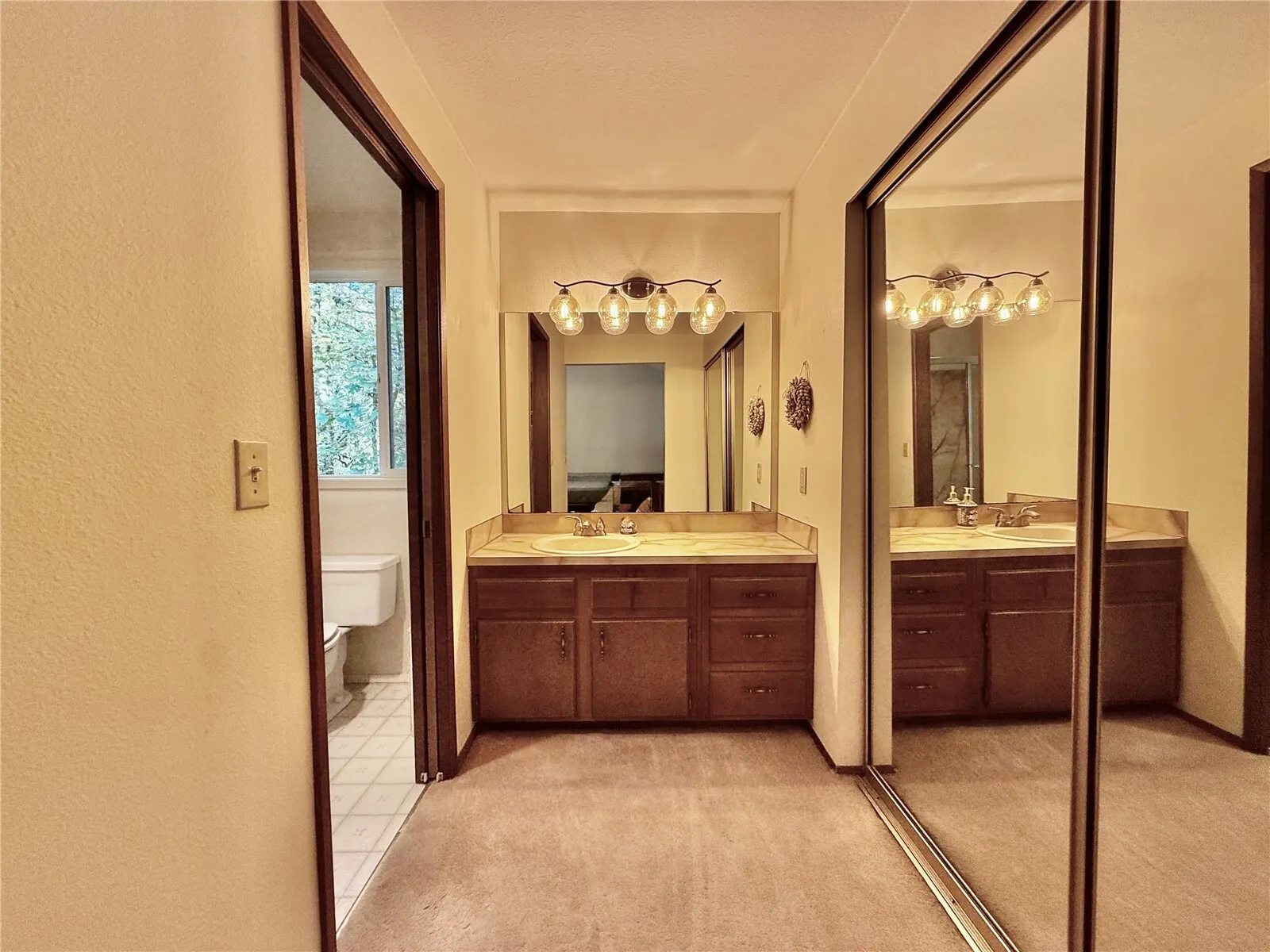 17514 164th Avenue NE, Woodinville, WA 98072