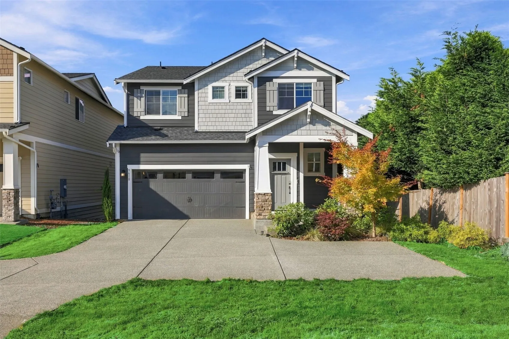 9610 S 201st Place , Kent, WA 98031