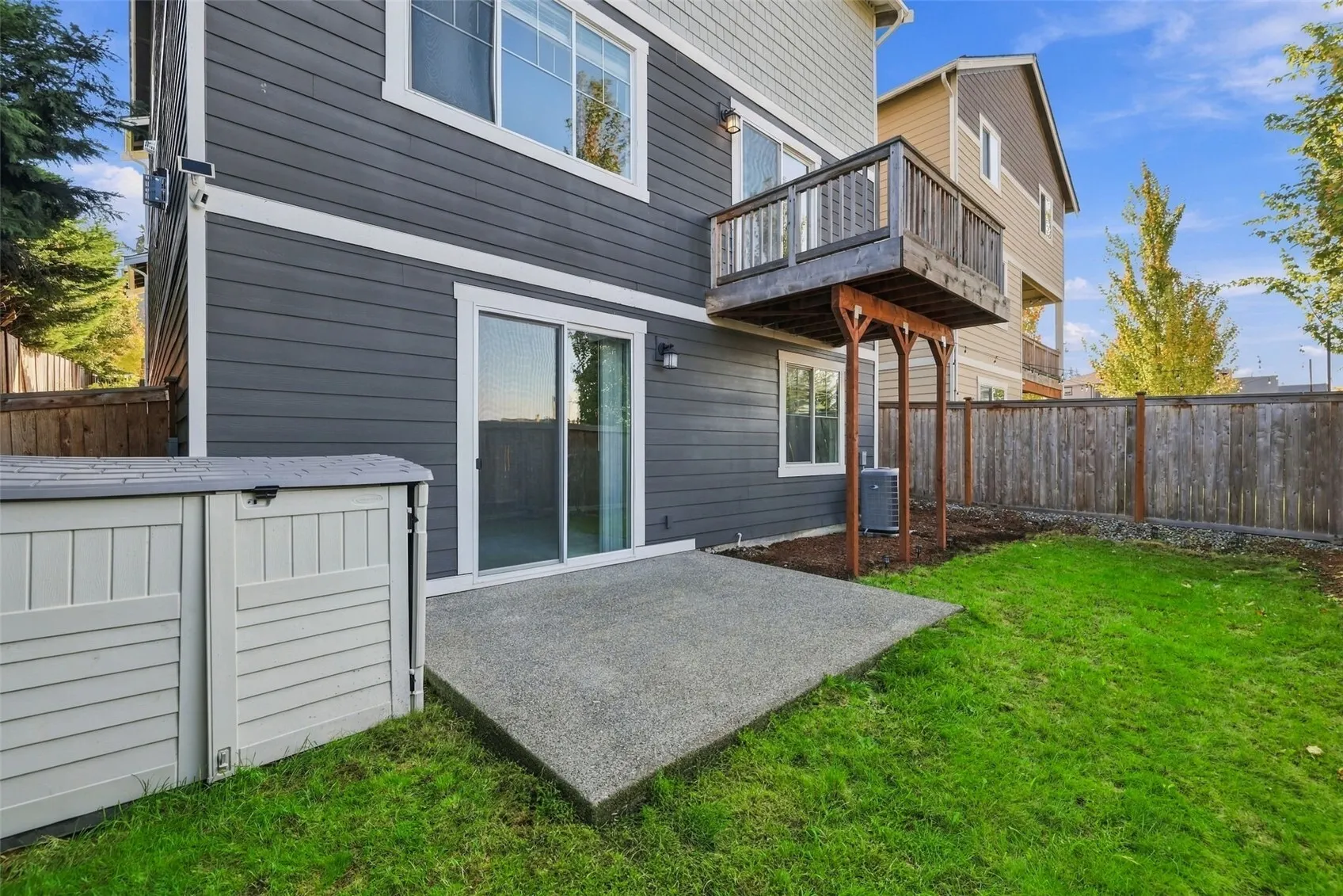9610 S 201st Place , Kent, WA 98031