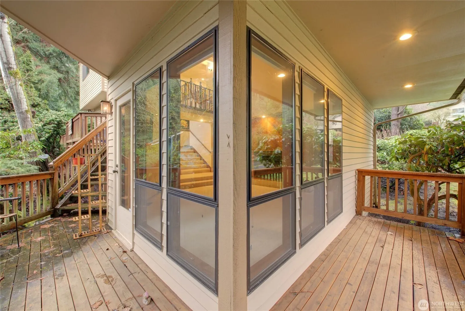 6436 NE 135th Place , Kirkland, WA 98034-1626