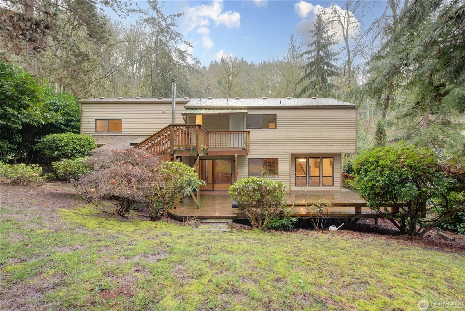 6436 NE 135th Place , Kirkland, WA 98034-1626
