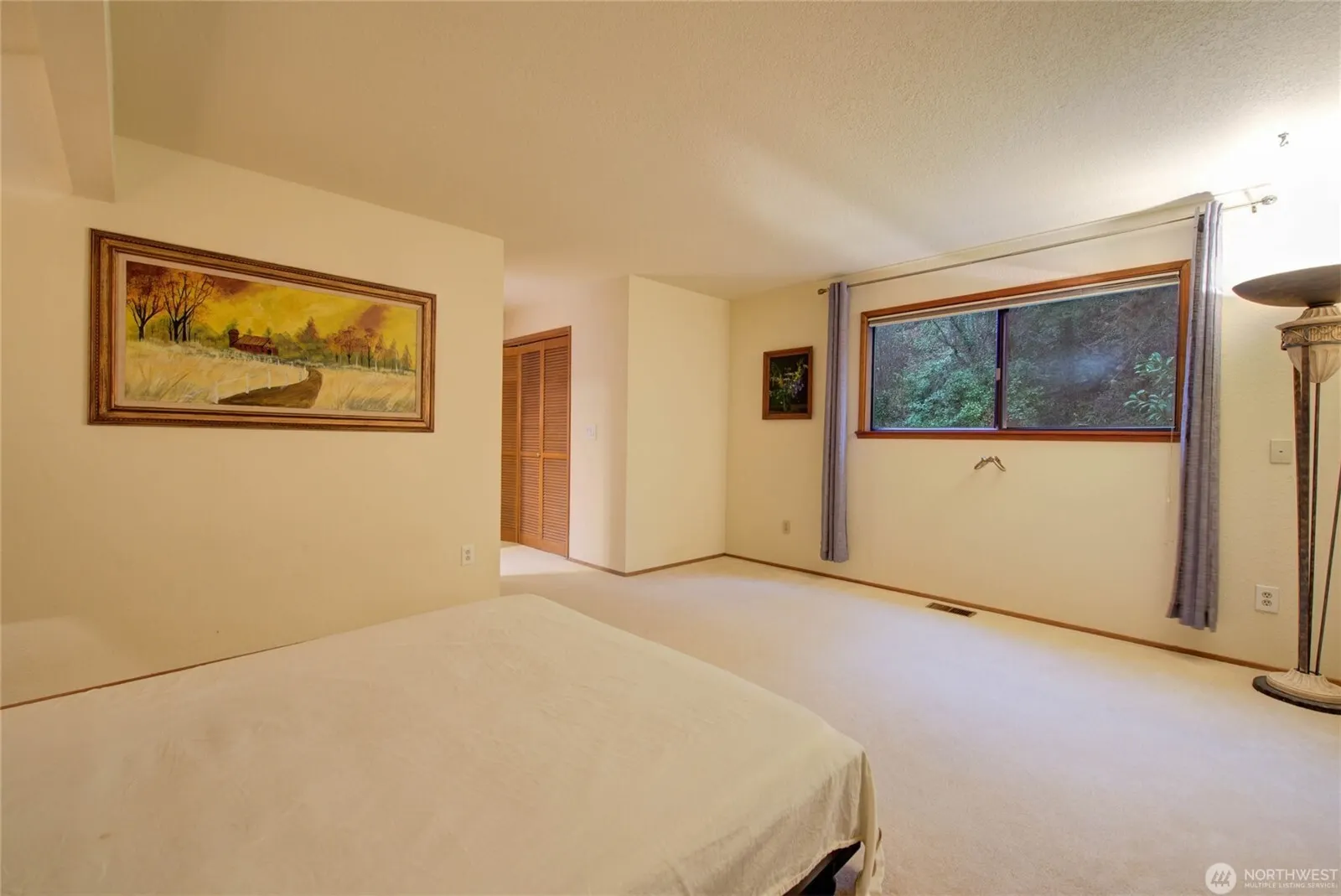 6436 NE 135th Place , Kirkland, WA 98034-1626