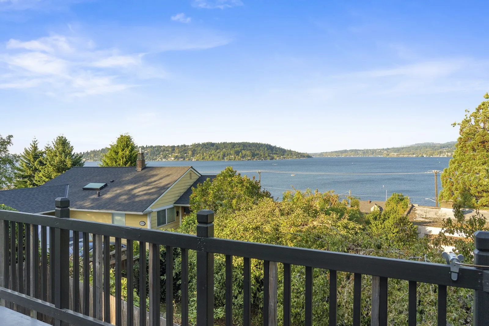 10498 Dixon Drive S, Seattle, WA 98178