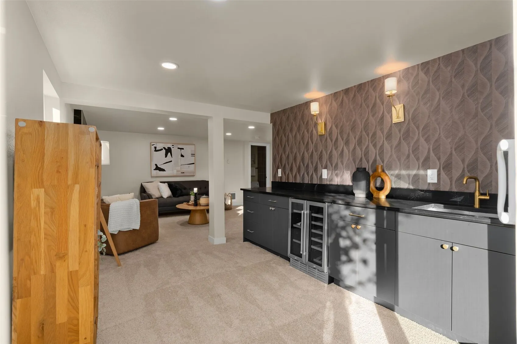309 NW 48th Street , Seattle, WA 98107