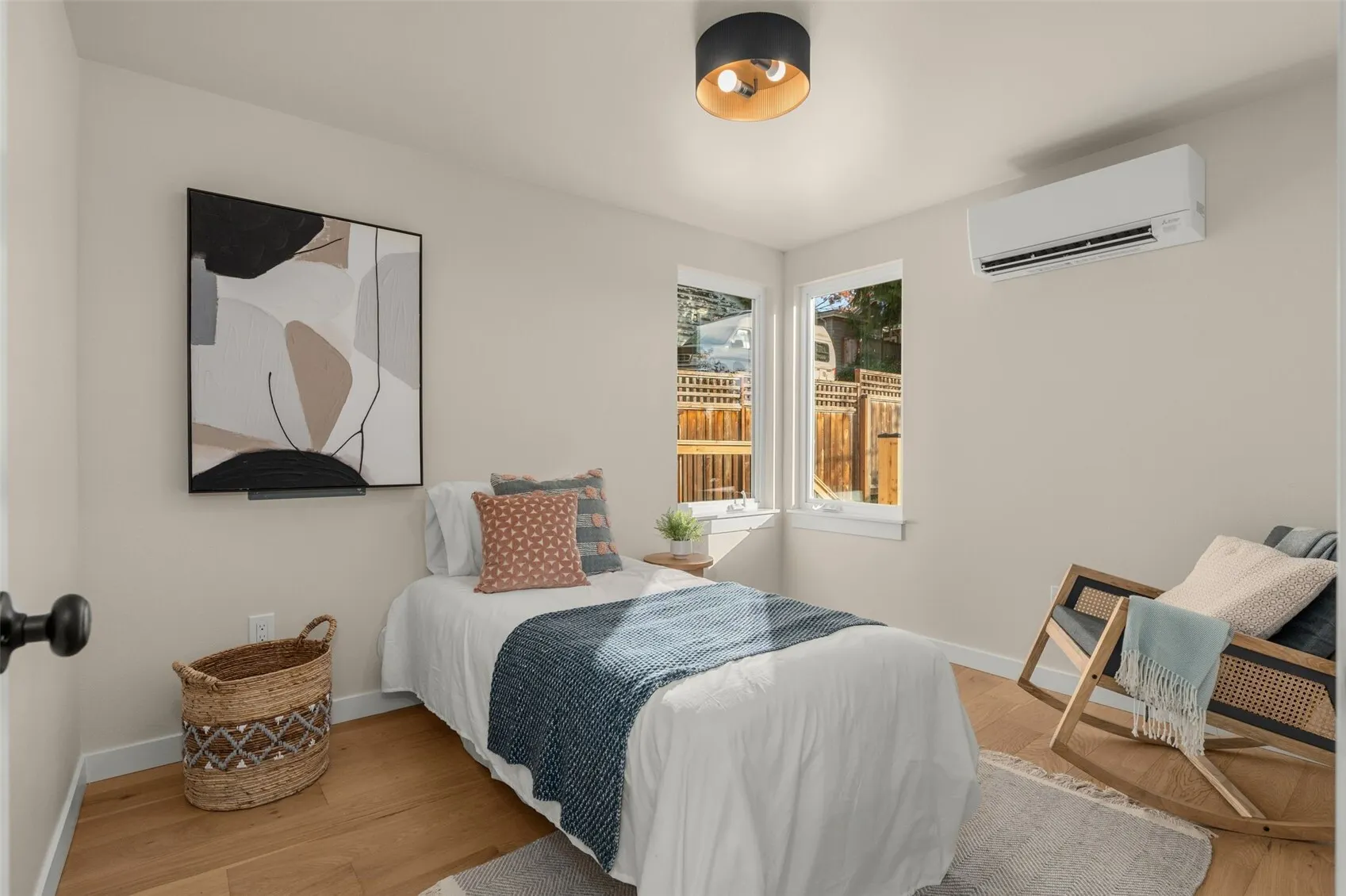 309 NW 48th Street , Seattle, WA 98107