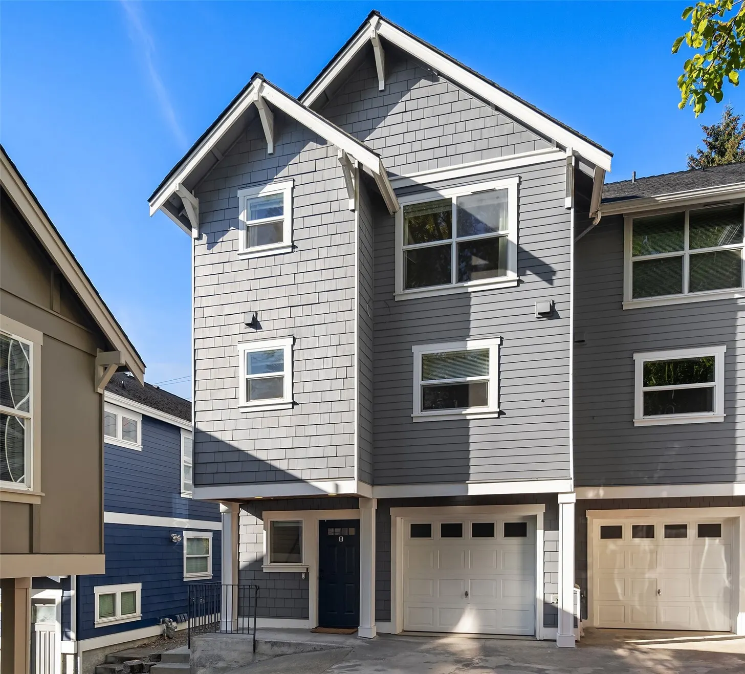 1813 S Bush Place #B, Seattle, WA 98144