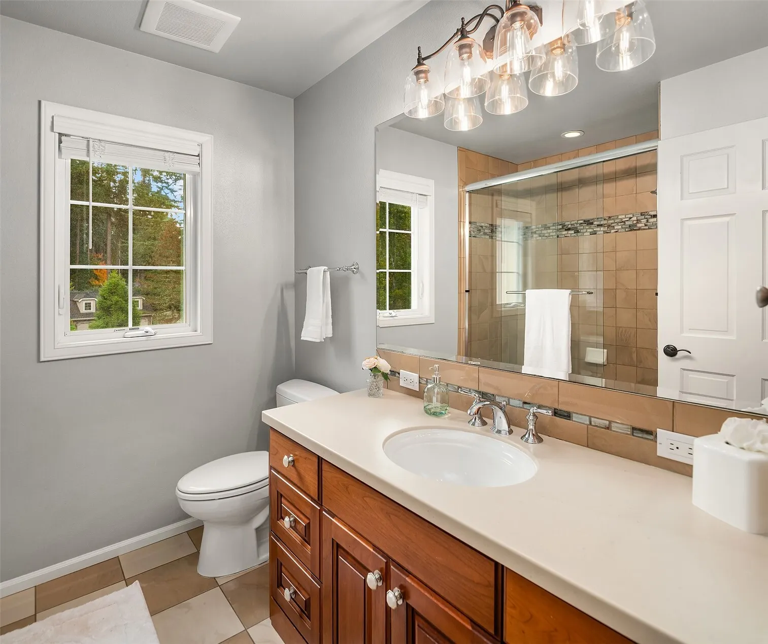 16719 168th Place NE, Woodinville, WA 98072