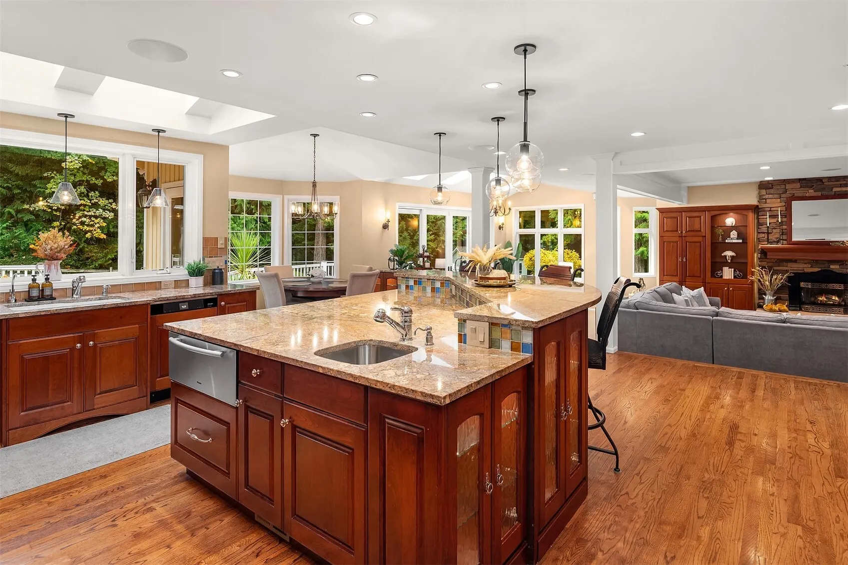 16719 168th Place NE, Woodinville, WA 98072