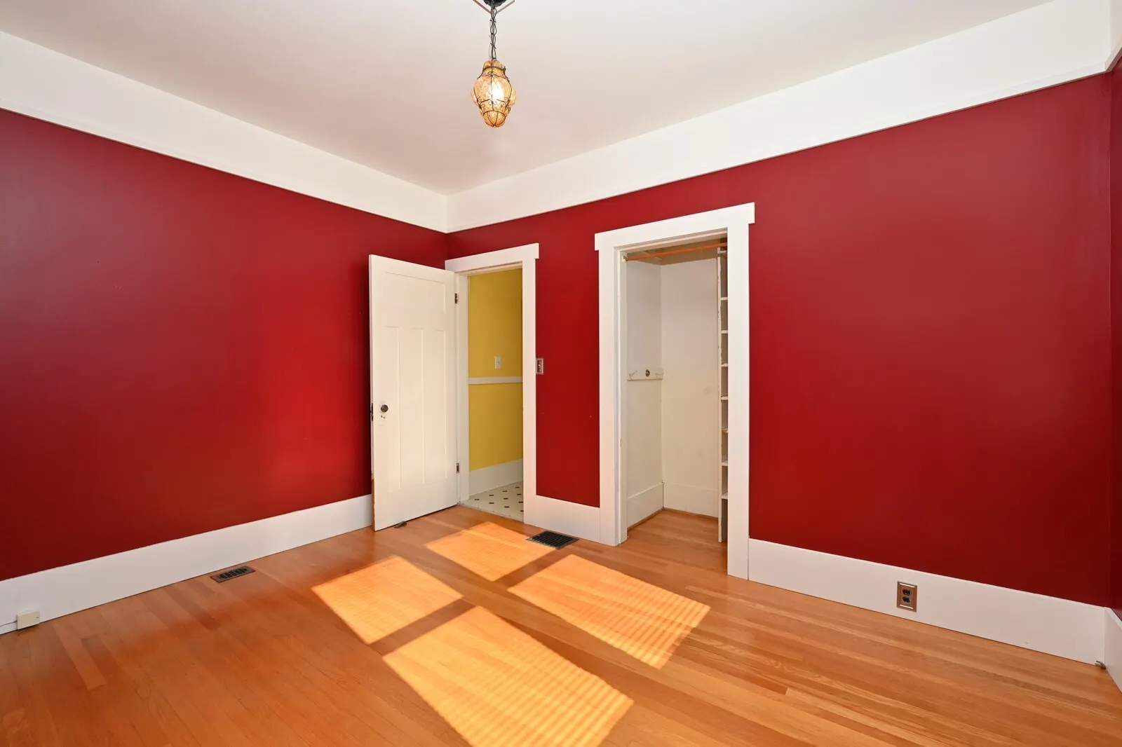 5818 7th Avenue NW, Seattle, WA 98107