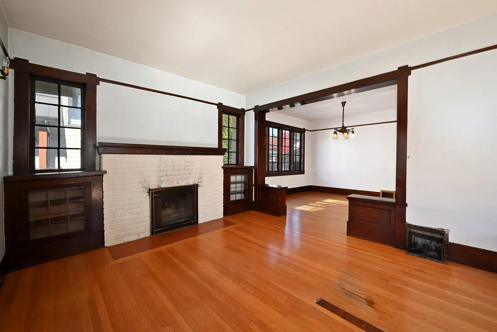 5818 7th Avenue NW, Seattle, WA 98107