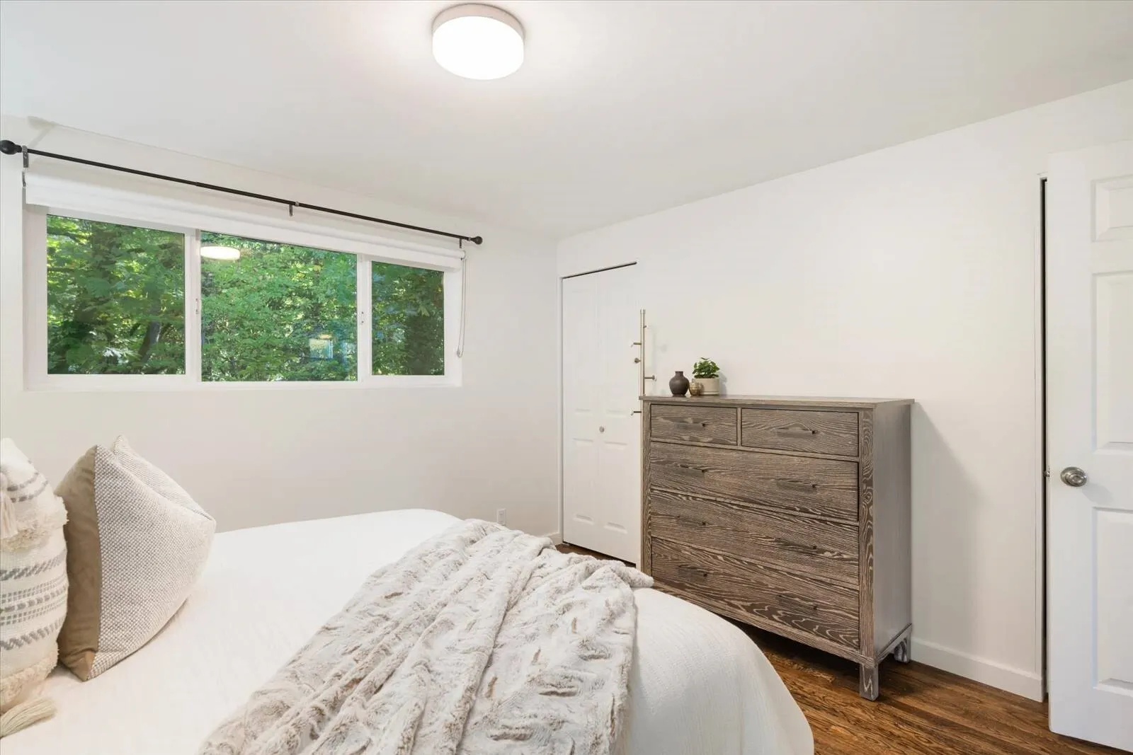 4552 151st Avenue SE, Bellevue, WA 98006