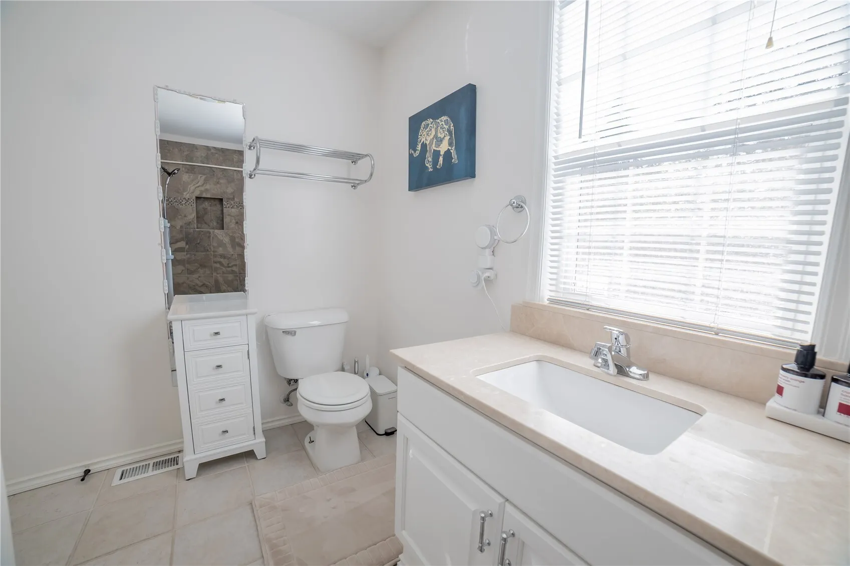 15633 44th Avenue W #B-1, Lynnwood, WA 98087