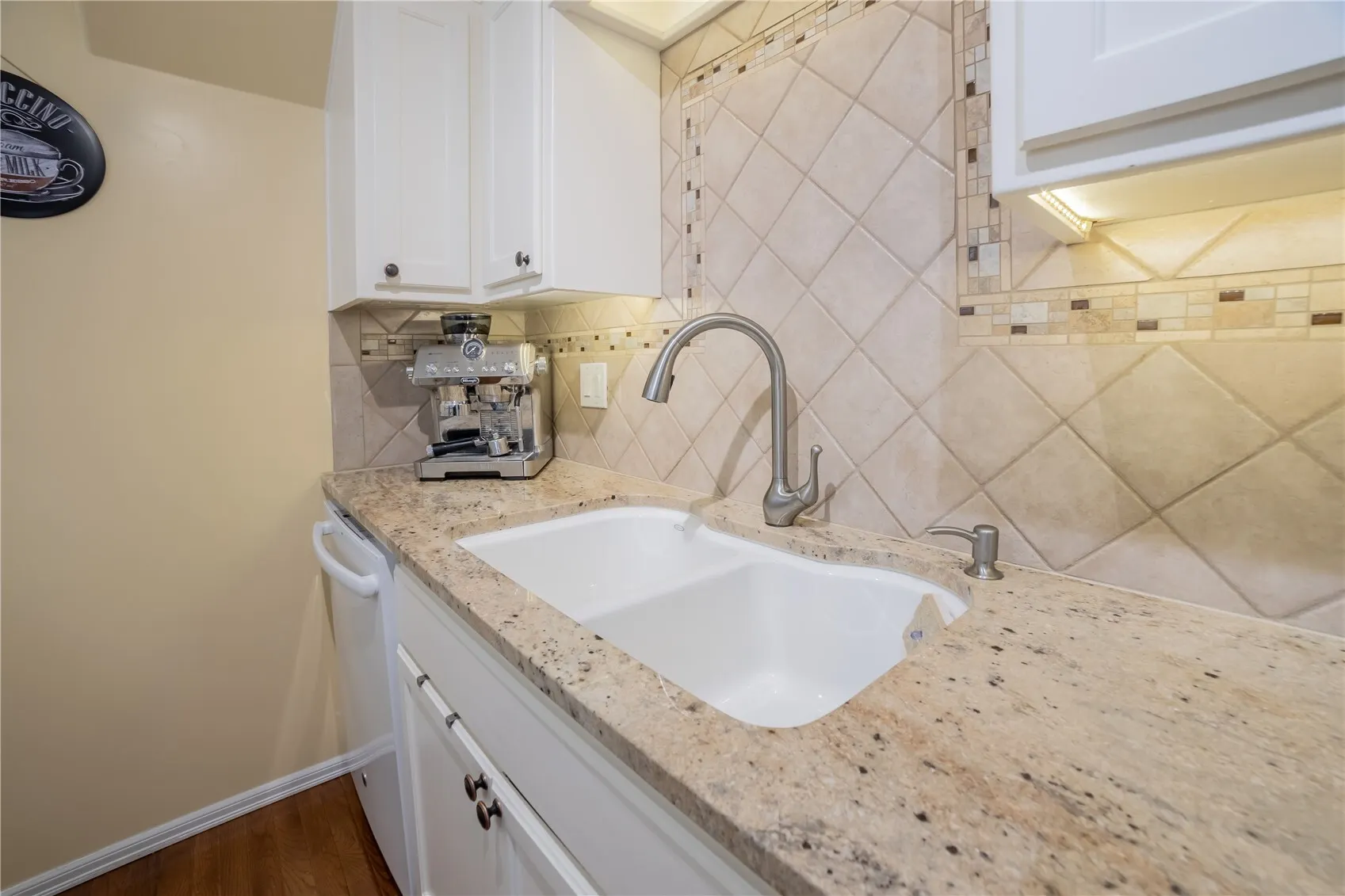 15633 44th Avenue W #B-1, Lynnwood, WA 98087