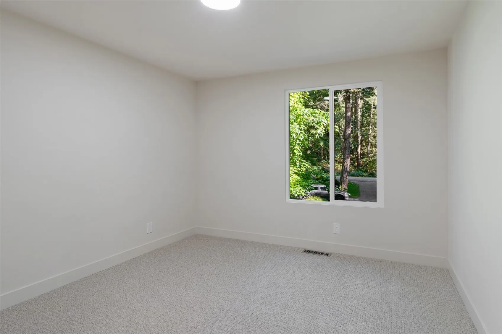 18113 194th Avenue NE, Woodinville, WA 98077