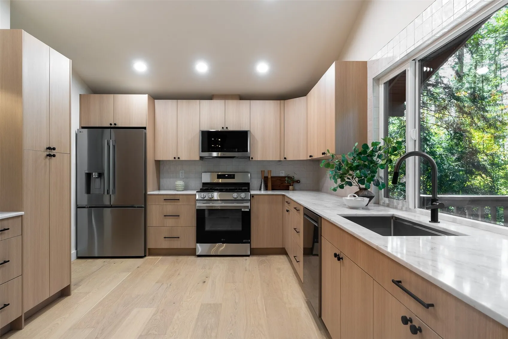 18113 194th Avenue NE, Woodinville, WA 98077