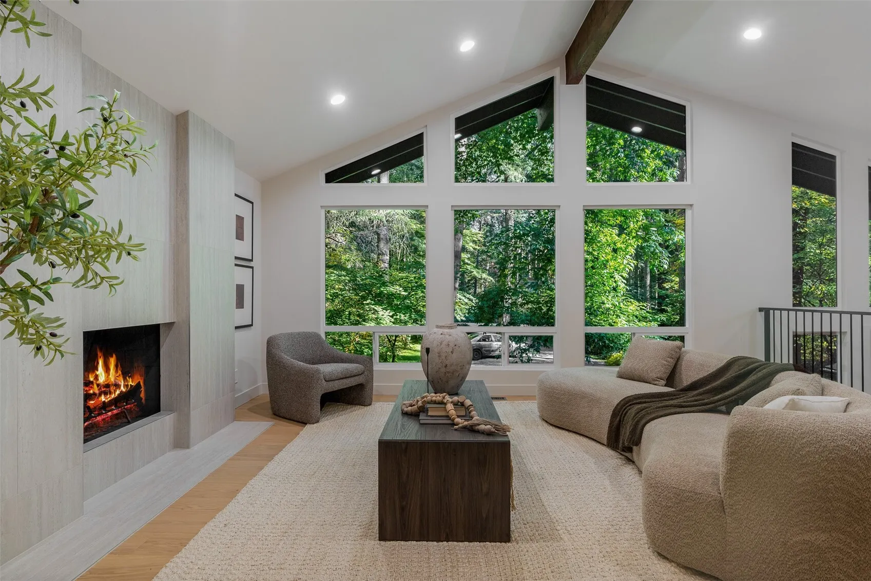 18113 194th Avenue NE, Woodinville, WA 98077