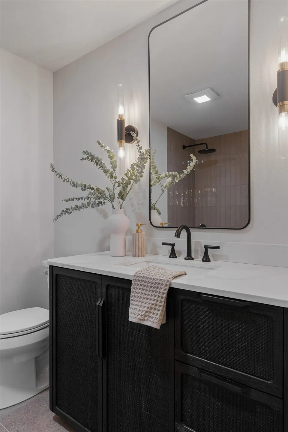 18113 194th Avenue NE, Woodinville, WA 98077