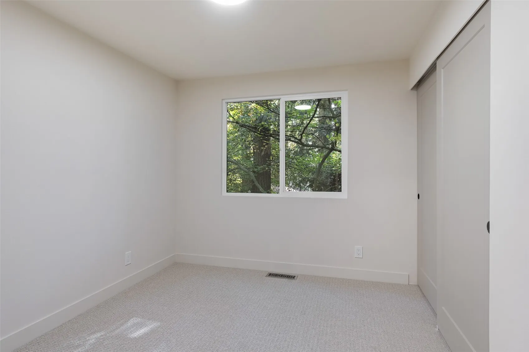 18113 194th Avenue NE, Woodinville, WA 98077