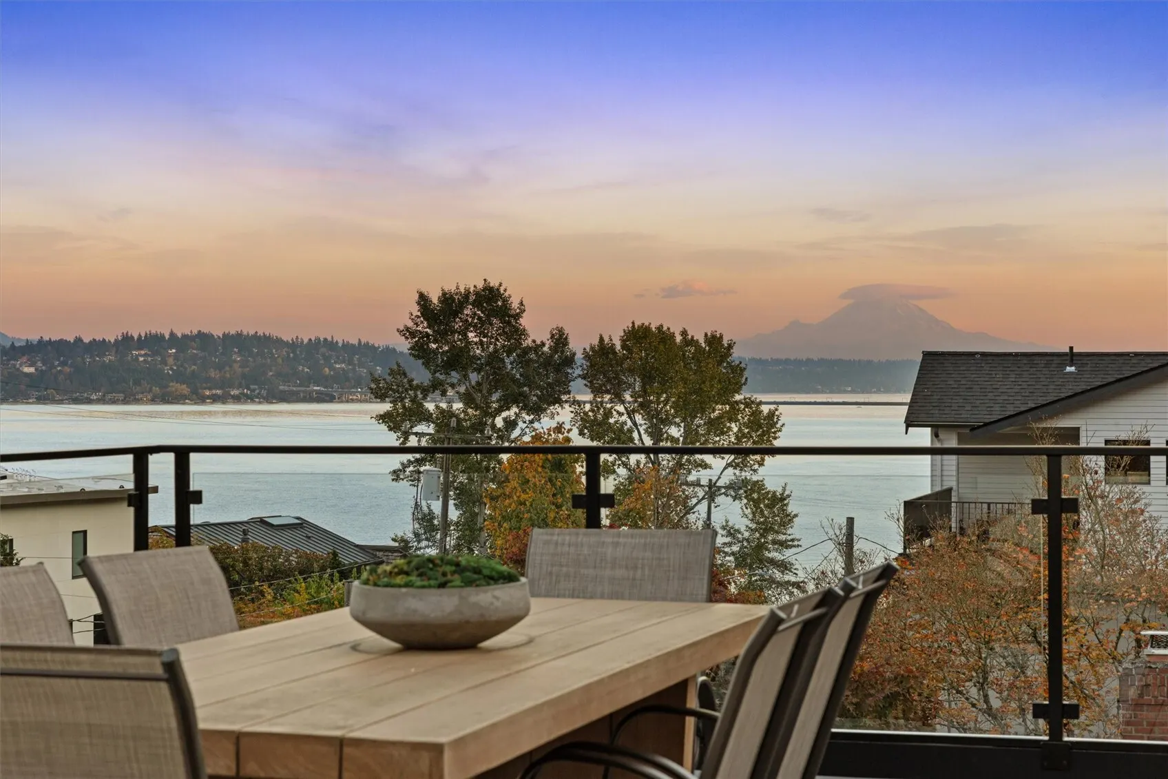 1441 Madrona Drive , Seattle, WA 98122
