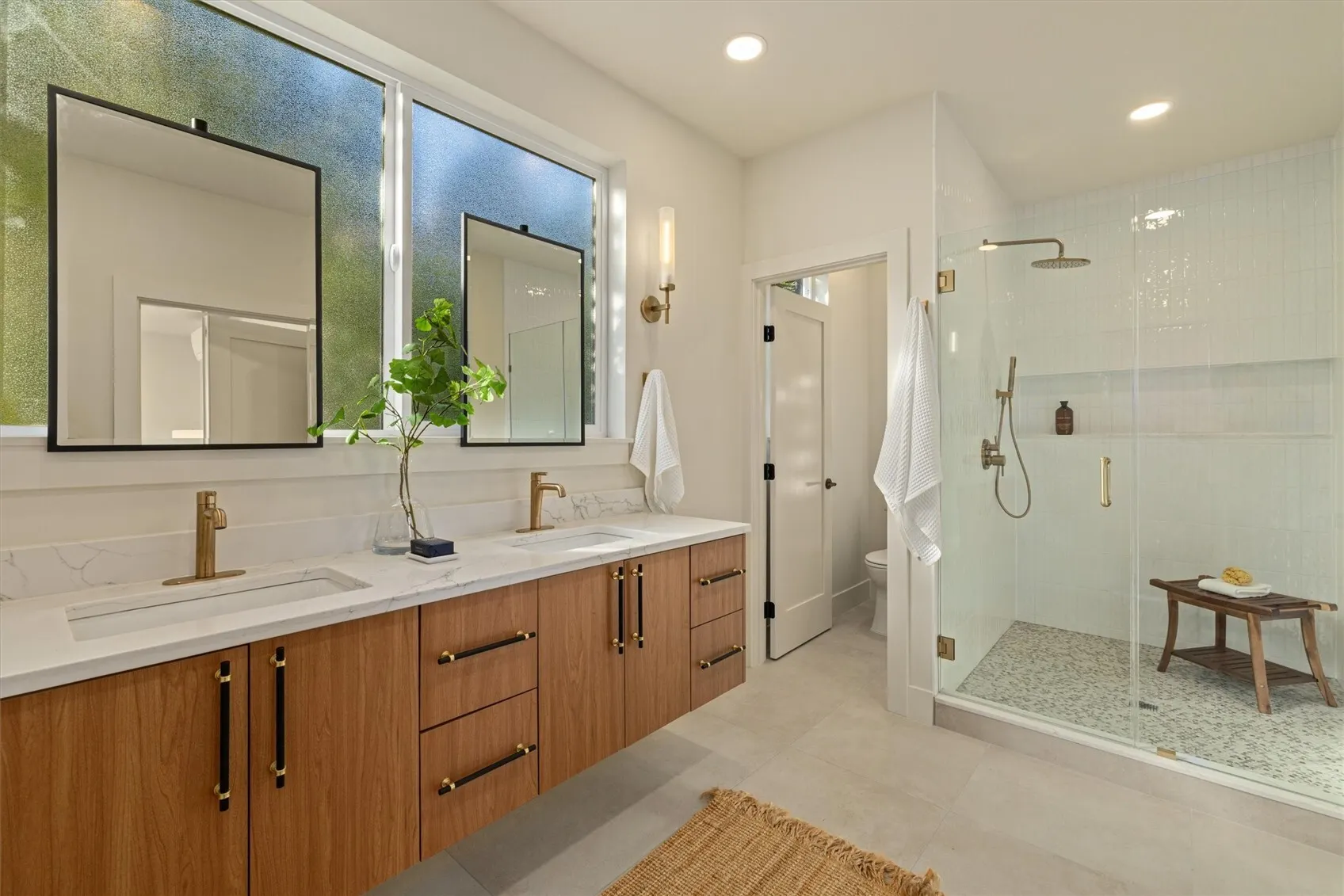 1441 Madrona Drive , Seattle, WA 98122