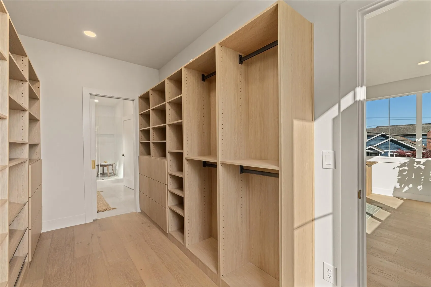 1441 Madrona Drive , Seattle, WA 98122