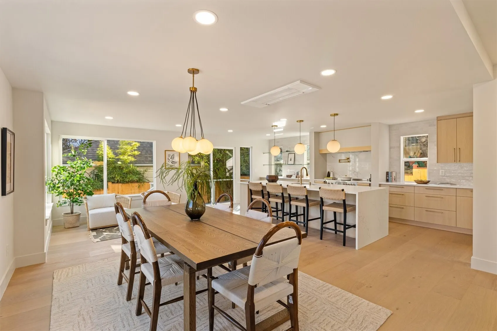 1441 Madrona Drive , Seattle, WA 98122