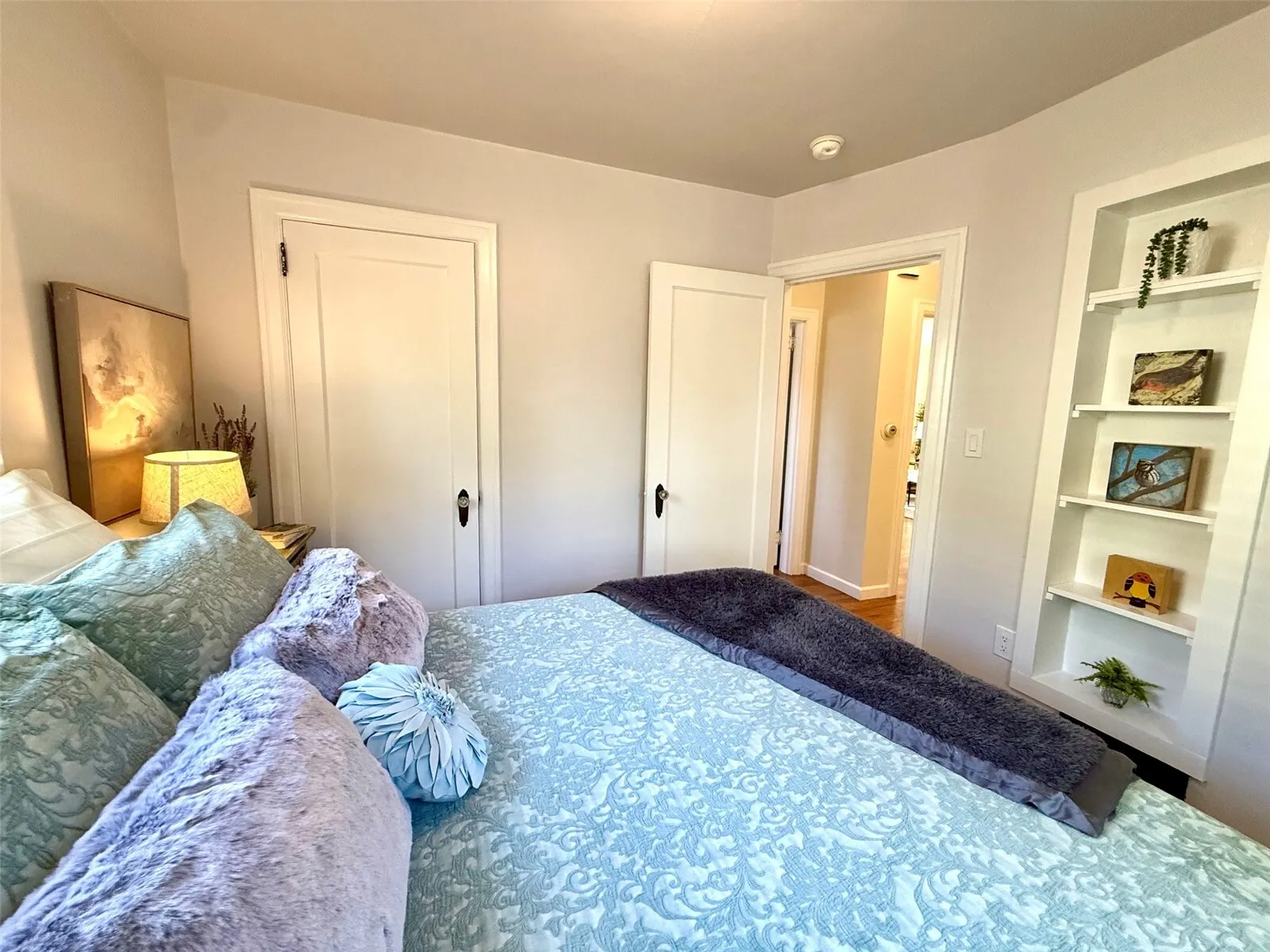 7909 9th Avenue SW, Seattle, WA 98106