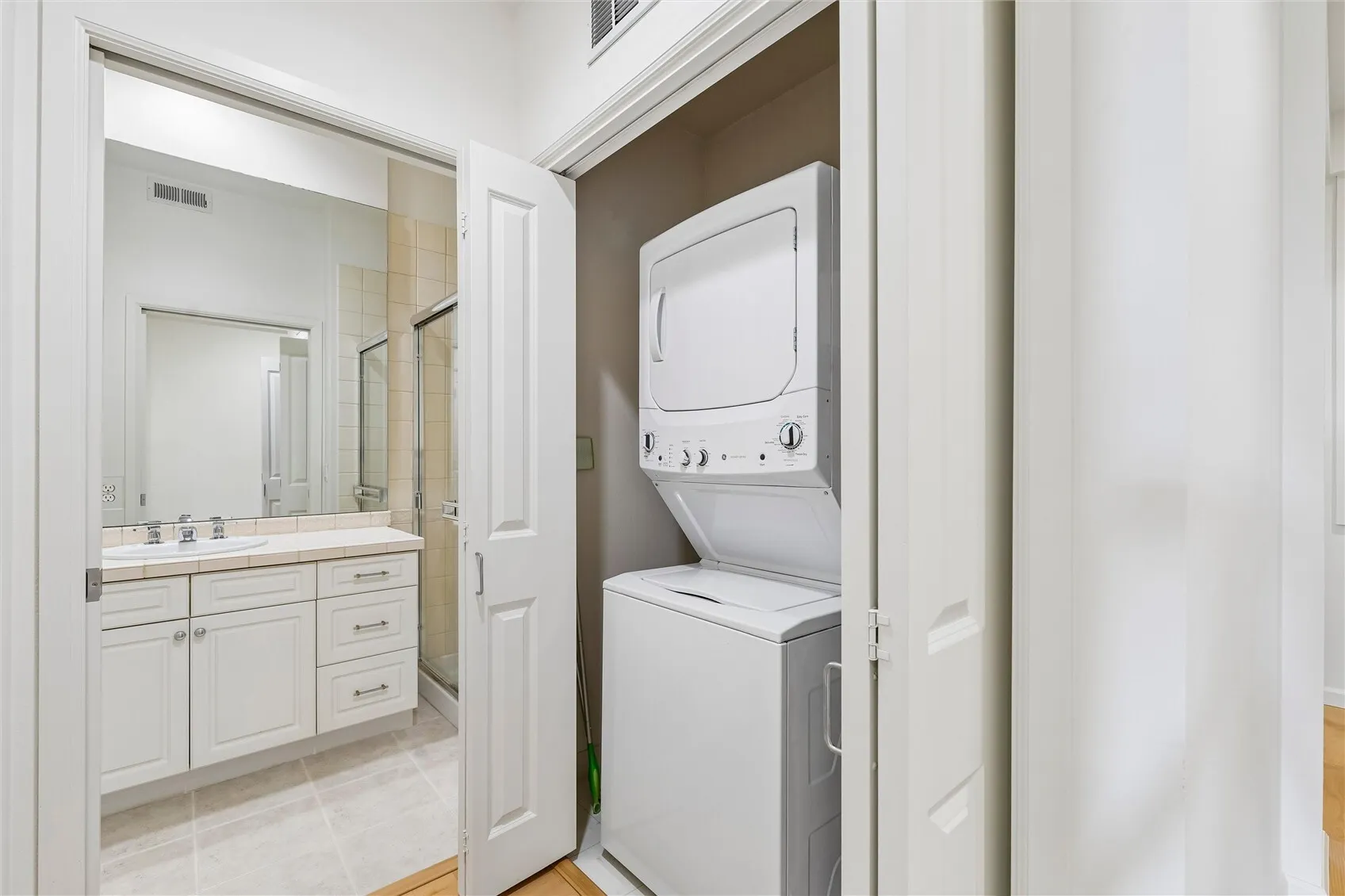 10015 NE 4th Street #2004, Bellevue, WA 98004