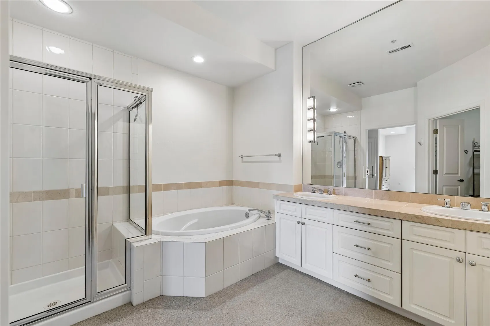 10015 NE 4th Street #2004, Bellevue, WA 98004