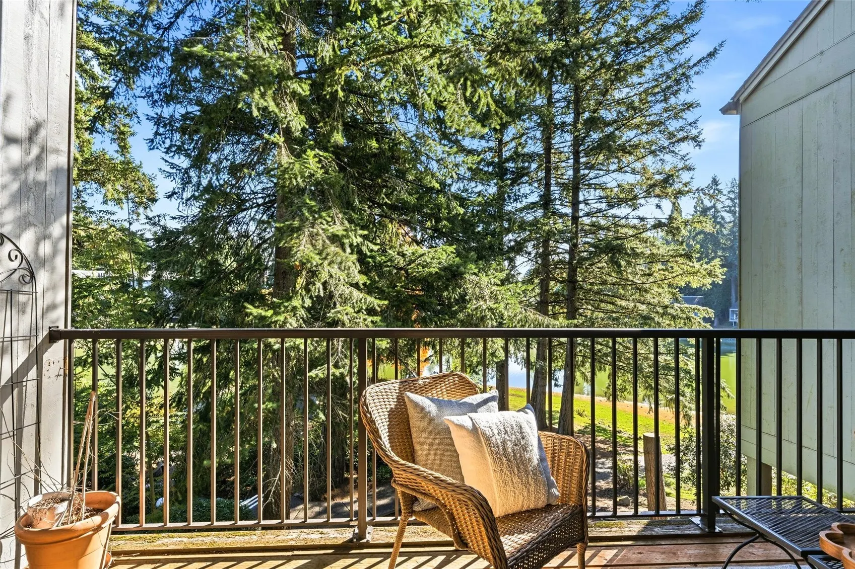 6234 138th Avenue NE #205, Redmond, WA 98052