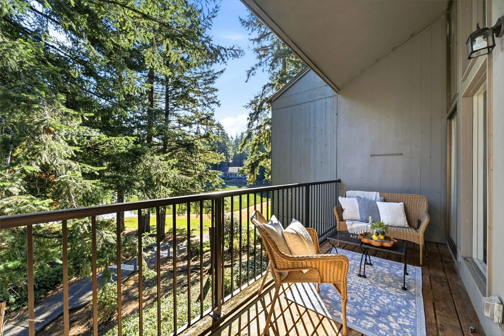 6234 138th Avenue NE #205, Redmond, WA 98052