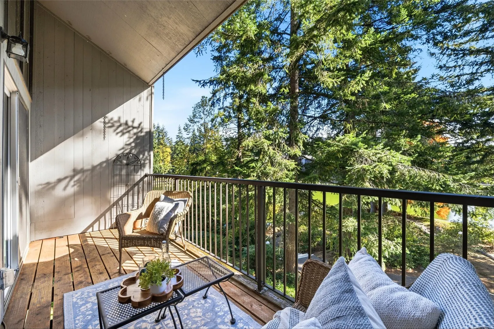 6234 138th Avenue NE #205, Redmond, WA 98052