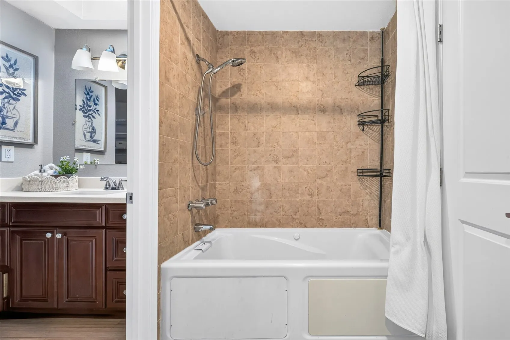 6234 138th Avenue NE #205, Redmond, WA 98052