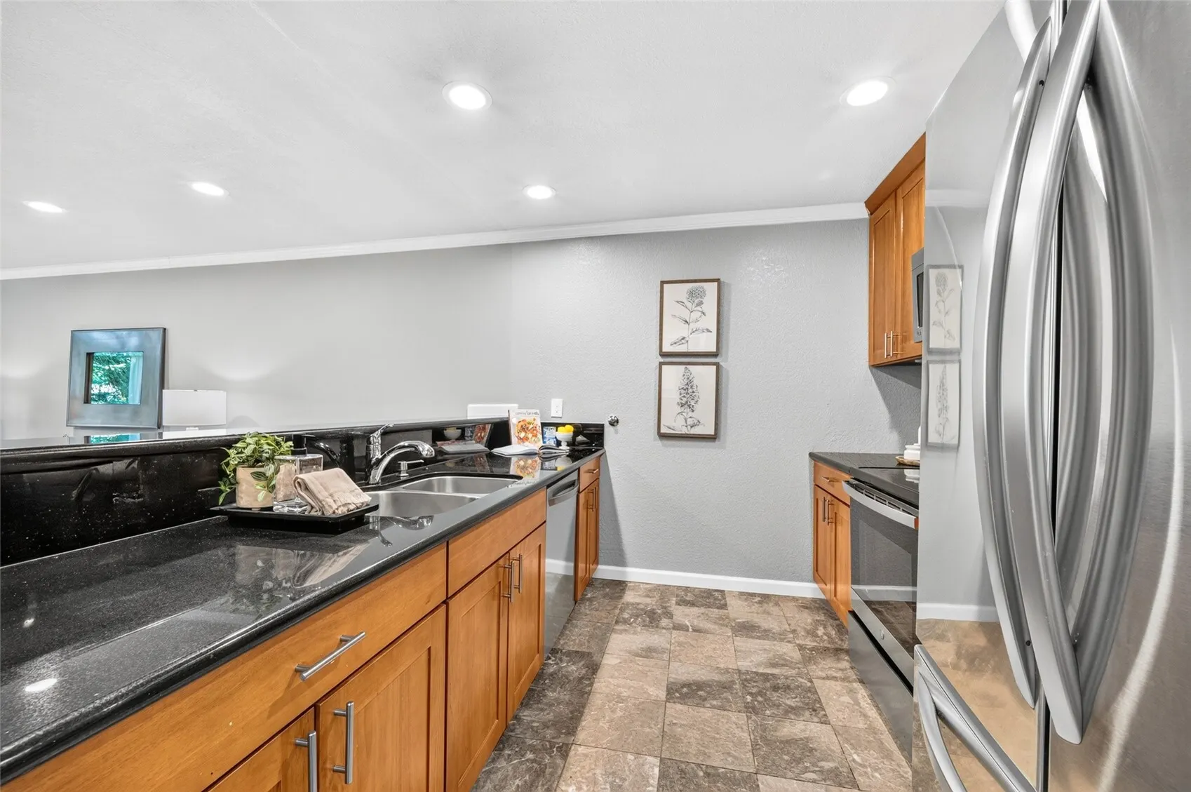6234 138th Avenue NE #205, Redmond, WA 98052