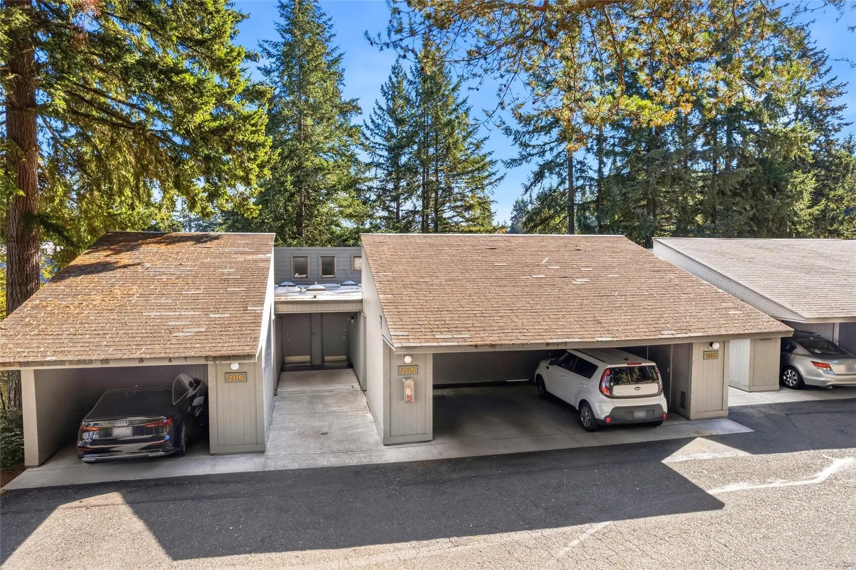 6234 138th Avenue NE #205, Redmond, WA 98052