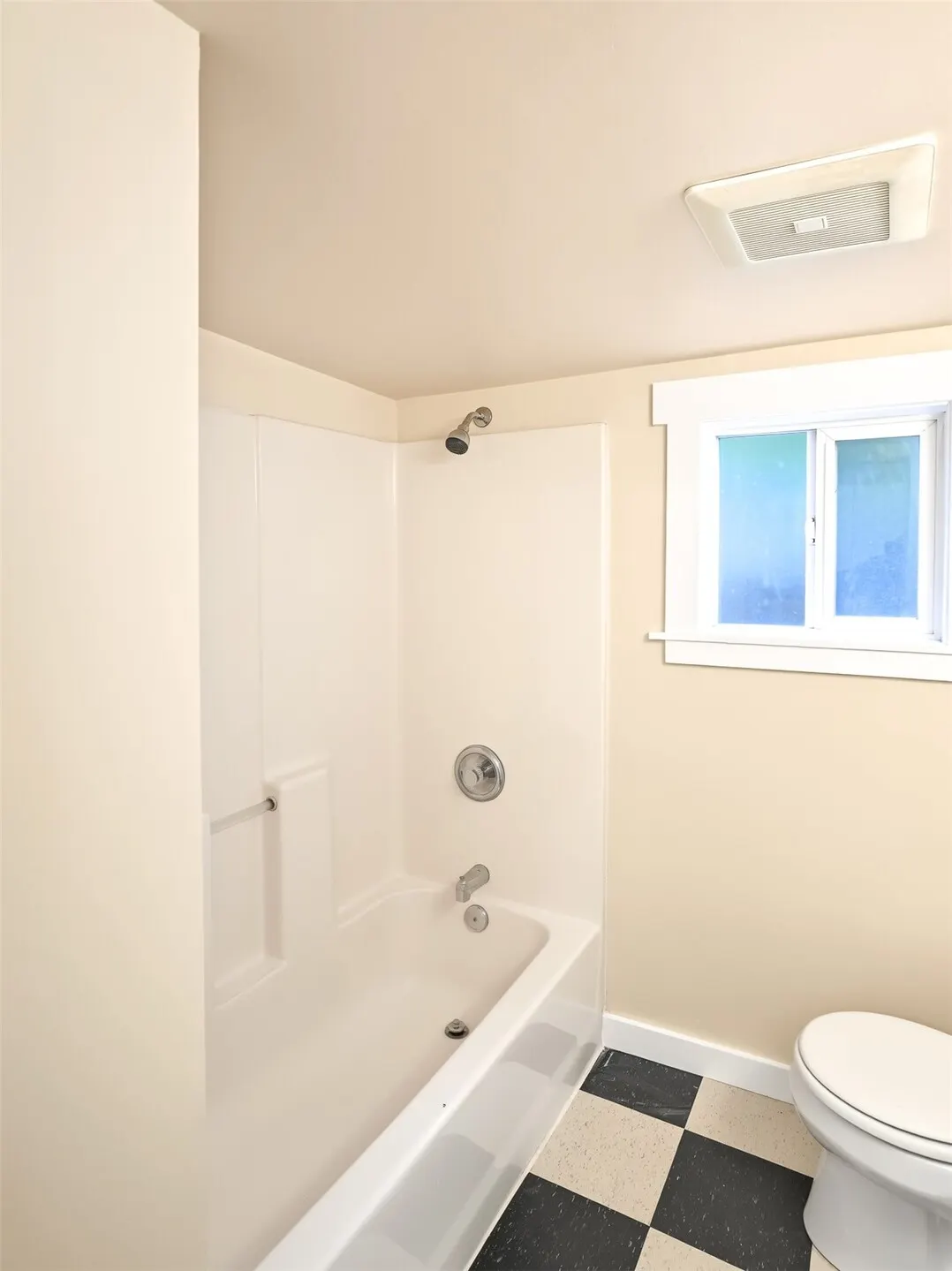 2861 NW 60th Street , Seattle, WA 98107