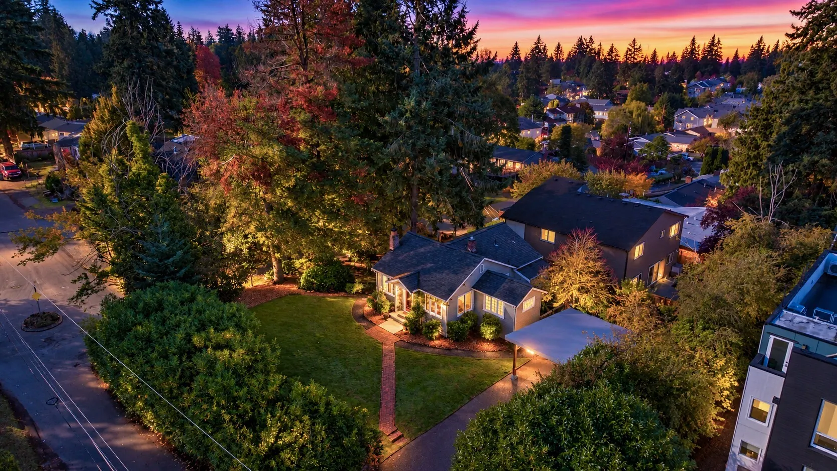 12305 14th Avenue NE, Seattle, WA 98125
