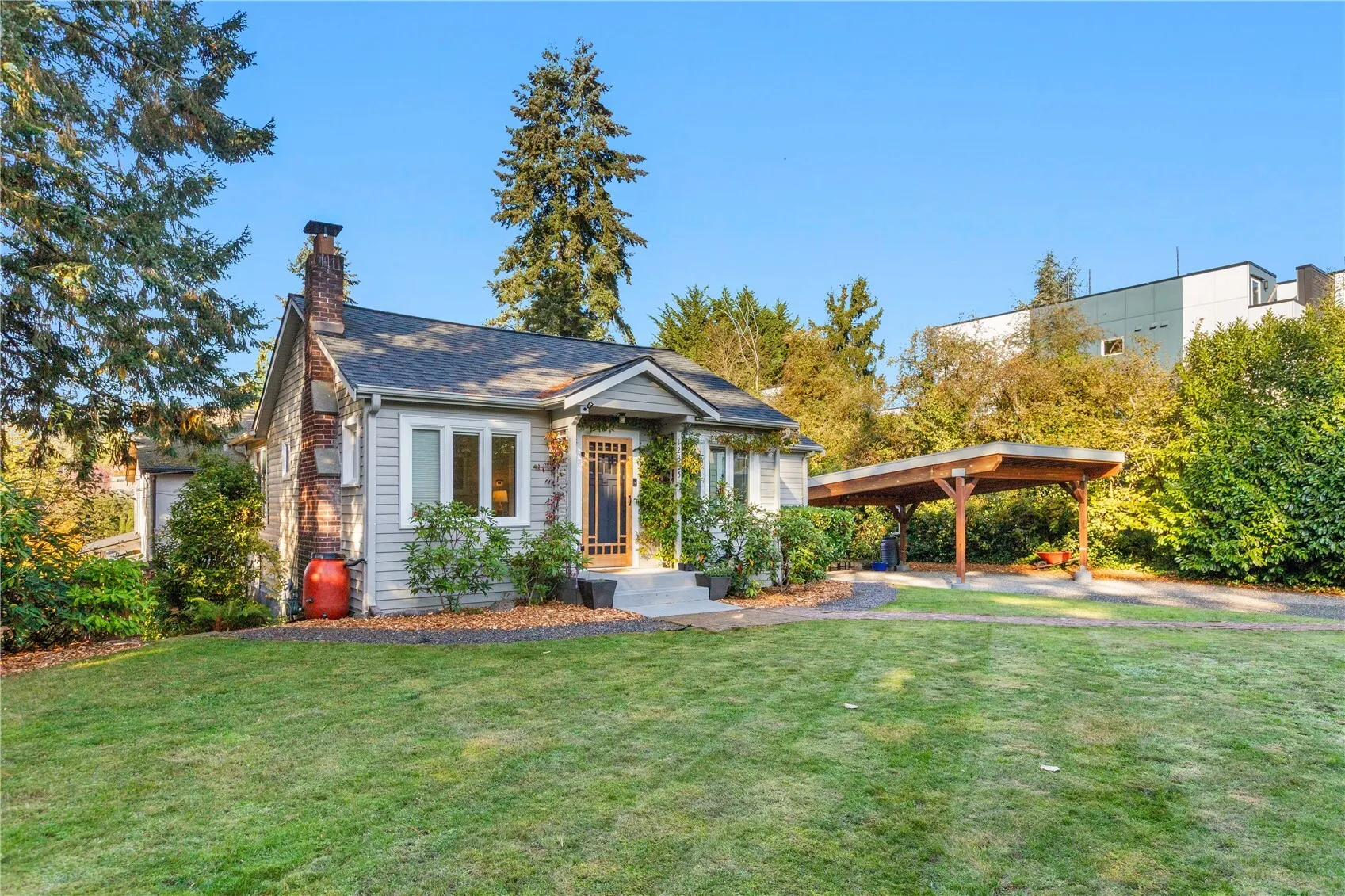 12305 14th Avenue NE, Seattle, WA 98125