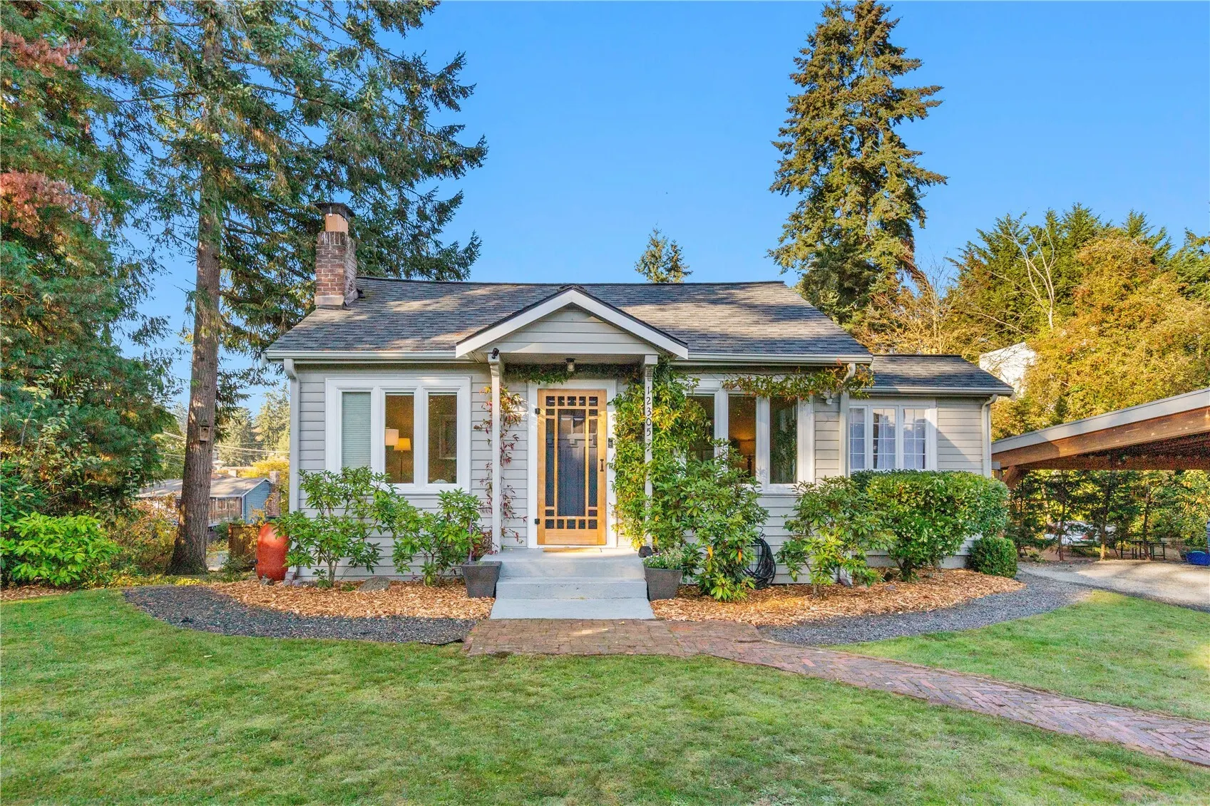 12305 14th Avenue NE, Seattle, WA 98125