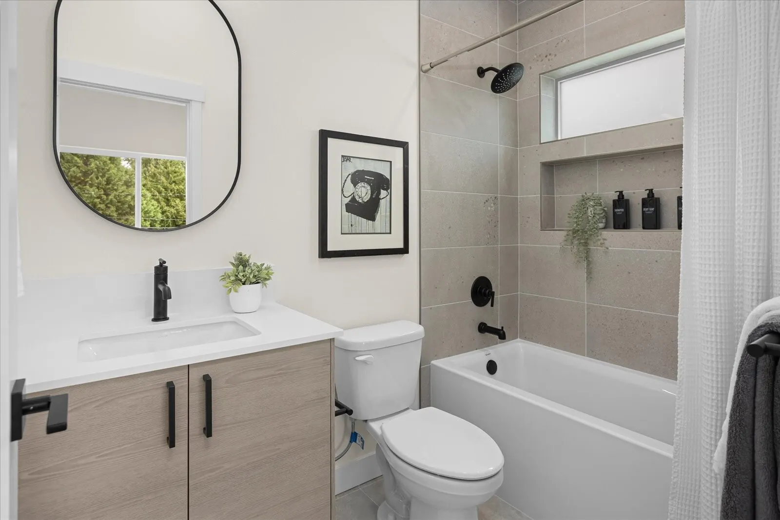 10330 Ashworth Avenue N, Seattle, WA 98133